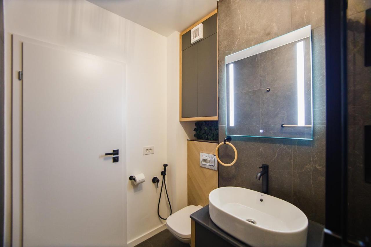 Duo Vibe Apartment Oradea Exterior foto